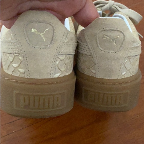 Puma Beige Snake Skin shimmer Gym Shoe - Picture 5 of 11